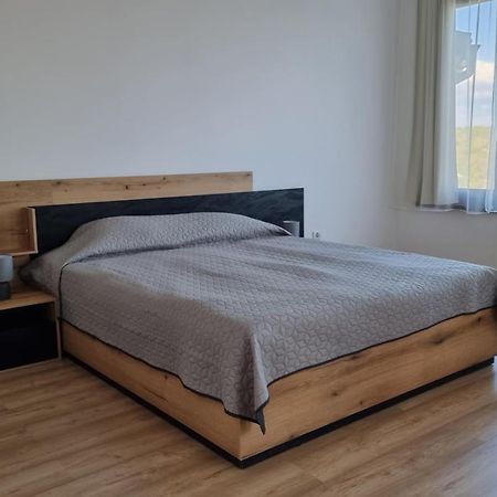 Guest Rooms Sea View Balchik Esterno foto
